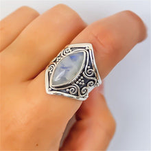 Load image into Gallery viewer, Retro Thai silver MOON STONE RING